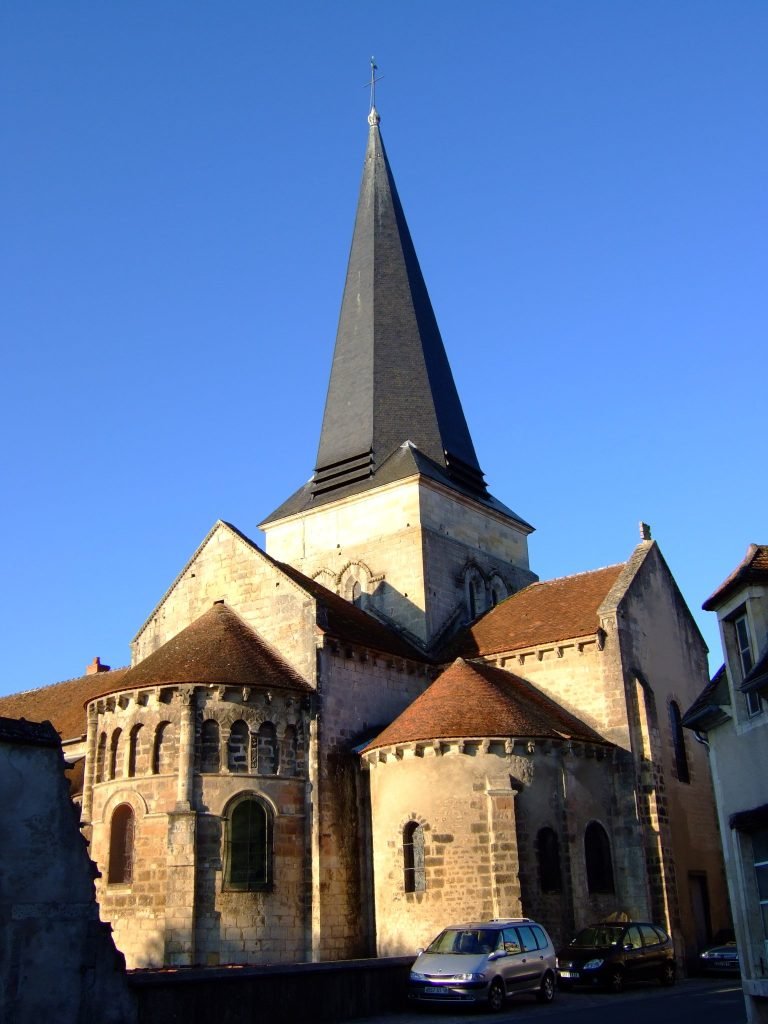 Things to Do In Saint-Amand-Montrond 